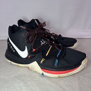 Nike Kyrie 5 Friends Men's 13 AO2918-006 Black Basketball Sneakers Shoes‎